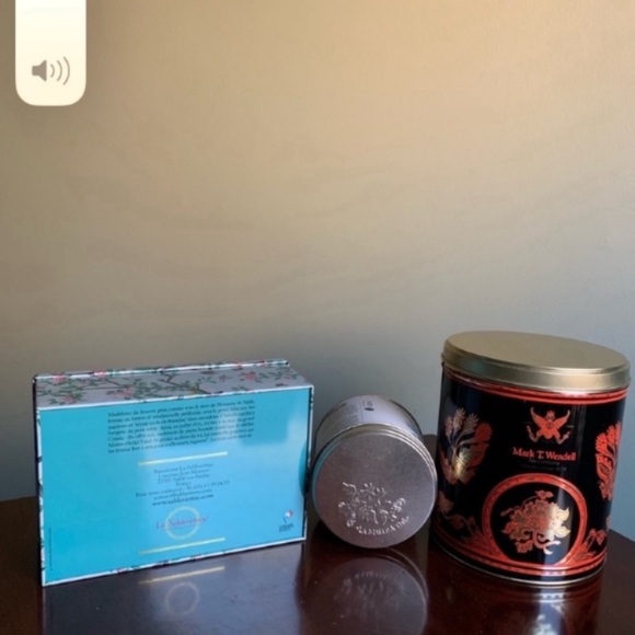 Lot of 11 Tea and Cookie Metal Tins with Lids - Picture 9 of 15